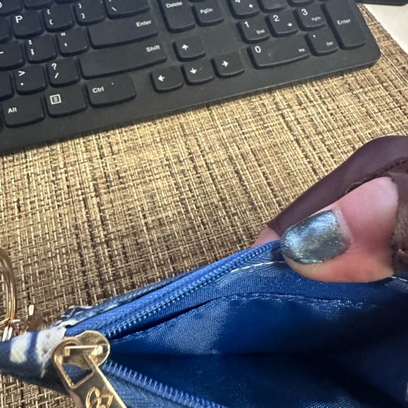 Karma Women Zip ID Wallet - Picture 4 of 5